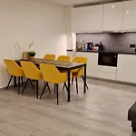Wohnen Auf Zeit Mit E-ladesaeulen Monteure Appartement