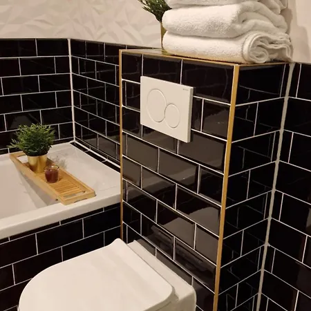 Lejlighed Wohnen Auf Zeit Mit E-ladesaeulen Monteure