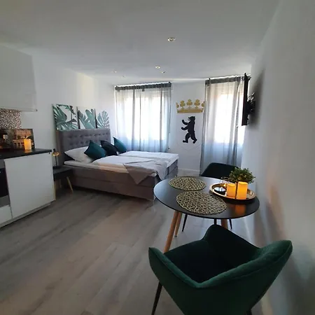 Wohnen Auf Zeit Mit E-ladesaeulen Monteure Lejlighed Osnabrück